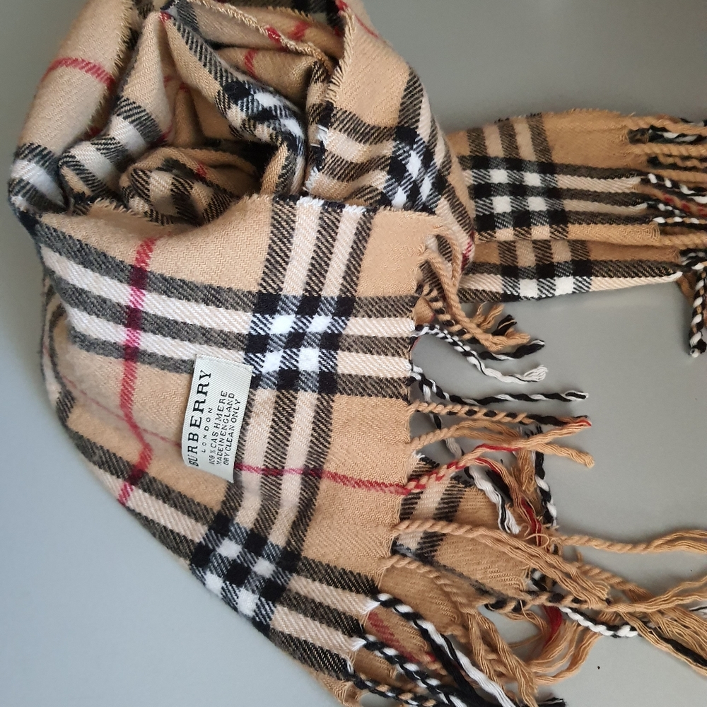 Burberry cashmere scarf - Picture 1 of 4